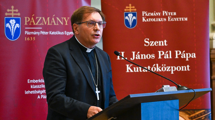 A Magyarországi Evangélikus Egyház elnök-püspöke hozzátette, hogy az egyházra is ráég a szégyen, amiért szolgái nem vették időben észre a bántalmazásra utaló jeleket / Fotó: MTI/Illyés Tibor