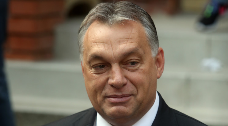 Orbán Viktor köszönetét fejezte ki a rendőröknek /Fotó: Weber Zsolt
