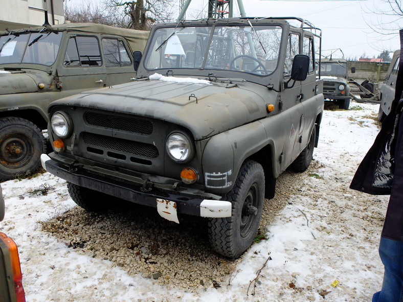 Auto z ogłoszenia - UAZ prosto z demobilu