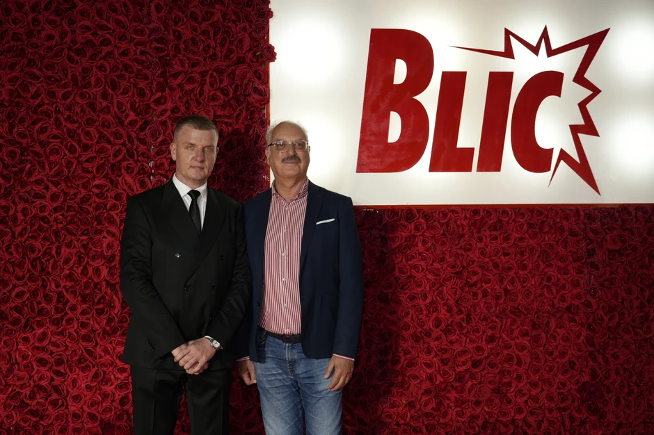 Ivan Vlatković, zamenik generalnog direktora i direktor marketinga RTV Pink sa Sretenom Radovićem, direktorom Blic TV