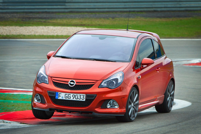 Corsa i Insignia OPC: moc jest z nimi