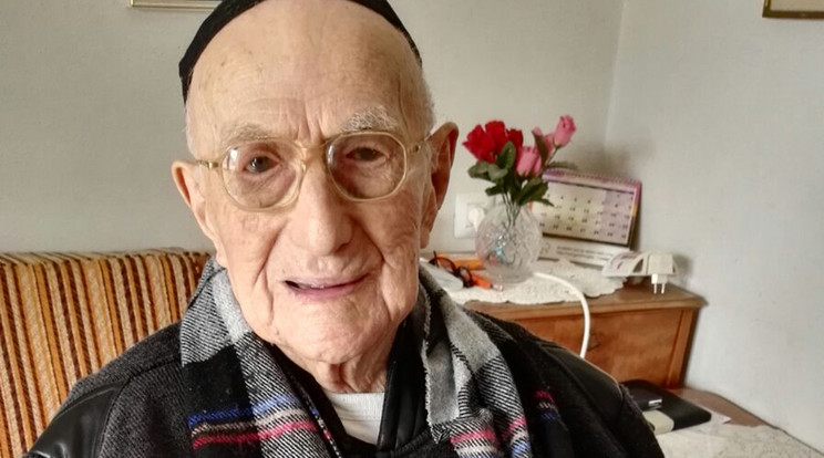 Jiszrael Krisztal 112 éves auschwitzi túlélő / AFP