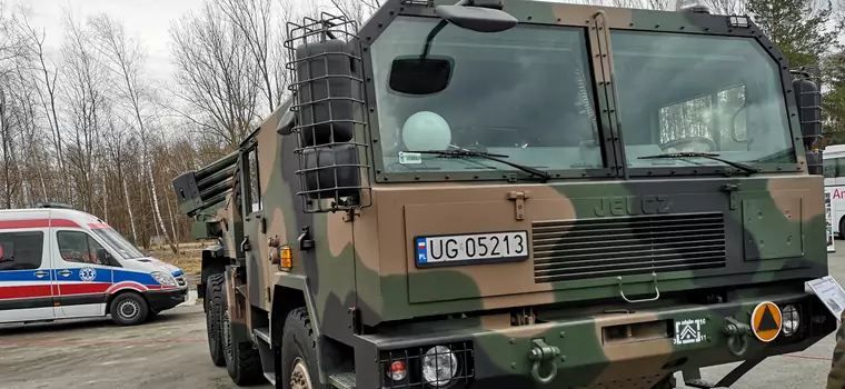 Wojsko kupuje ciężarówki Jelcza