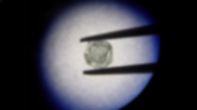 "Matrioszka" - unikatowy diament uwięziony w diamencie znaleziony na Syberii