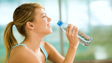 Pij wodę na czczo! Będziesz zdrowszy!