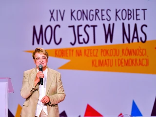 Na zdjęciu po lewej: Henryka Bochniarz, współtwórczyni inicjatywy, której pierwsza edycja, zorganizowana w 2009 roku w Sali Kongresowej Pałacu Kultury i Nauki w Warszawie, odbyła się pod hasłem „Kobiety dla Polski, Polska dla kobiet”.