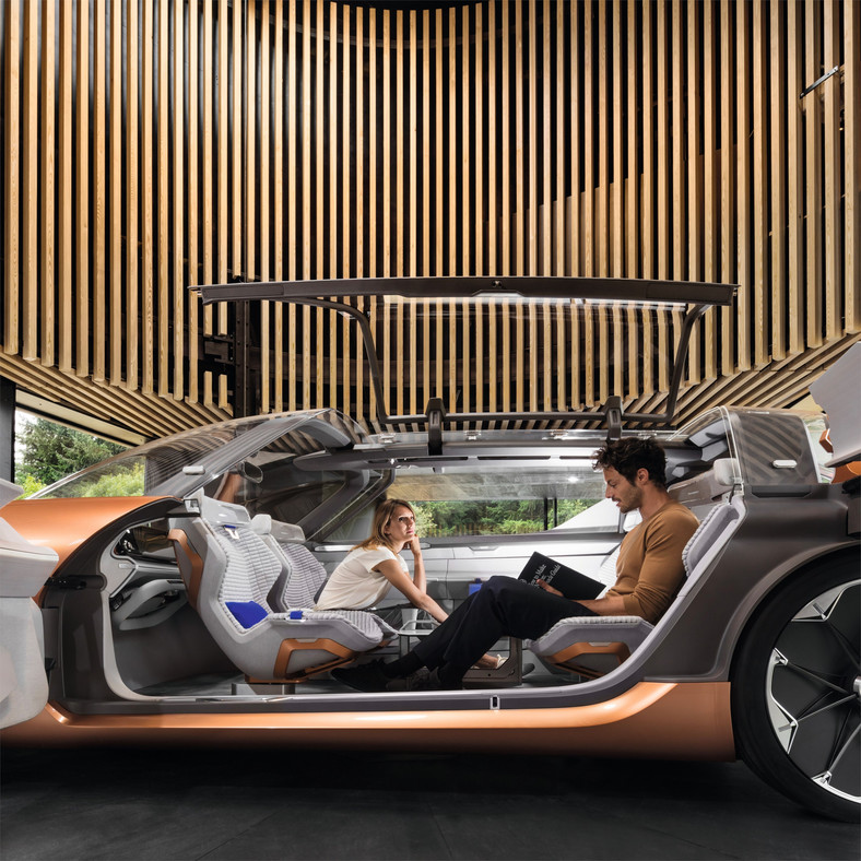 Renault Symbioz - wizja samochodu, który będzie stanowić część domu - i to dosłownie!