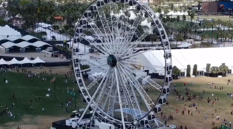 Tömeg előtt, az óriáskeréken szexelt egy pár a Coachella fesztiválon / Fotó:Youtube