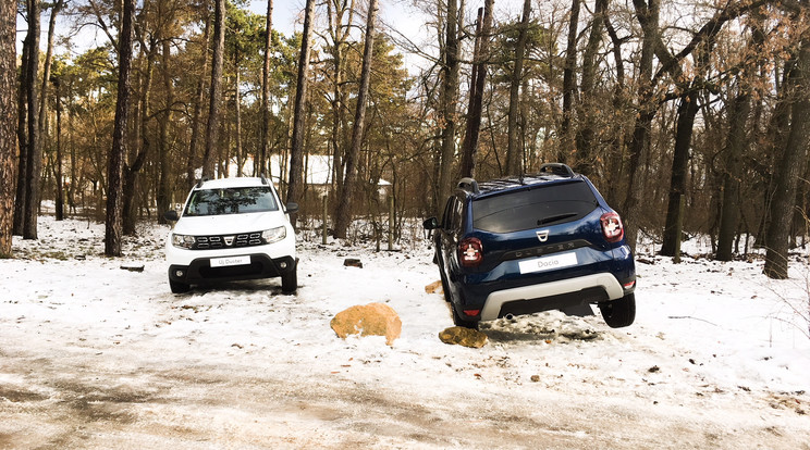 Az új Duster terepjáróképessége még jobb lett, a négykerékhajtás továbbra is Nissan-fejlesztésű