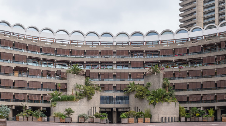 A londoni Barbican Estate: a brutalista lakóépületkomplexum Európában az egyik legnagyobb ilyen, a maga teljes pompájában mutatja be ezt az építészeti stílust / Fotó: Getty Images