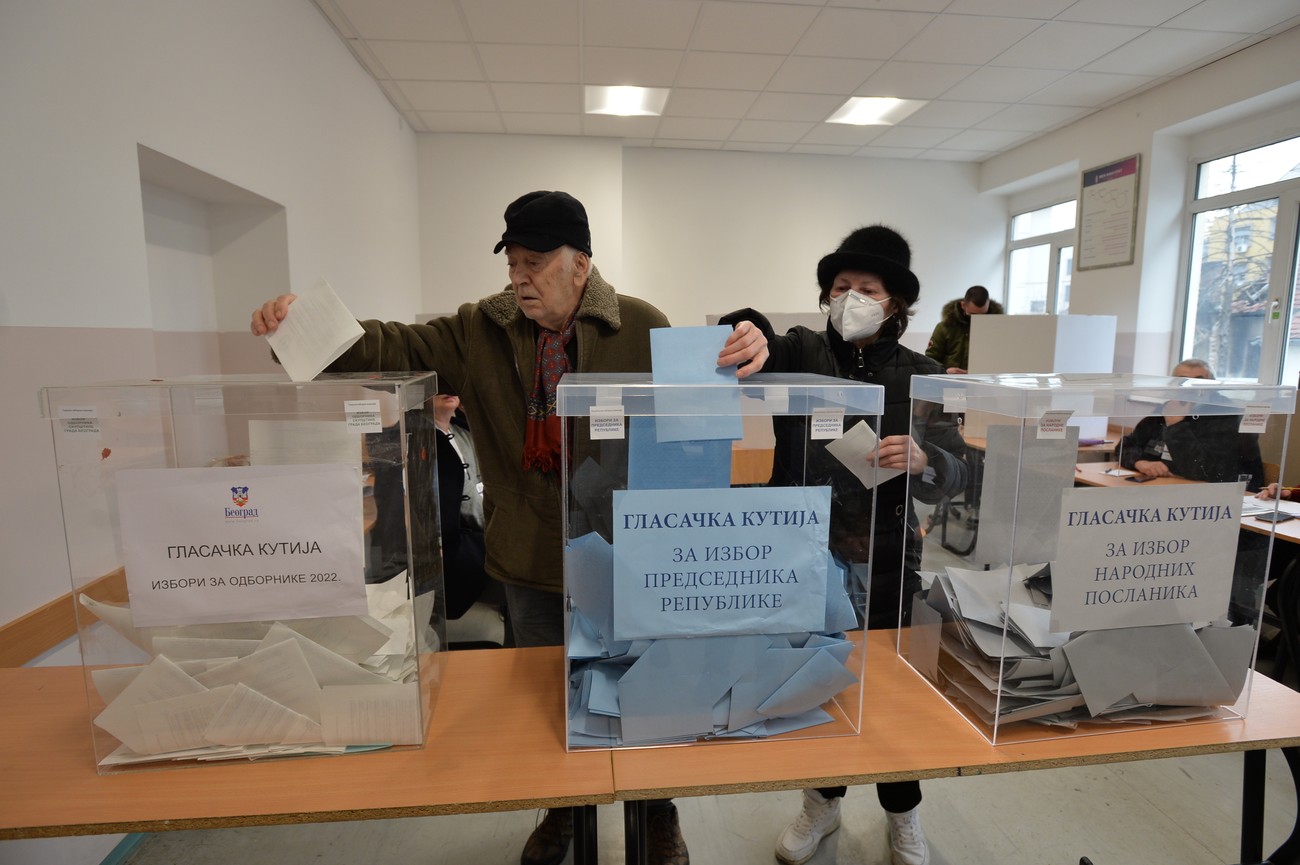 Na lokalu u Aranđelovcu SVE PARTIJE PREŠLE CENZUS, a SNS osvojila najviše glasova