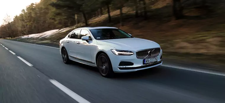 Volvo S90 Recharge T8 AWD – hybrydowy chłód