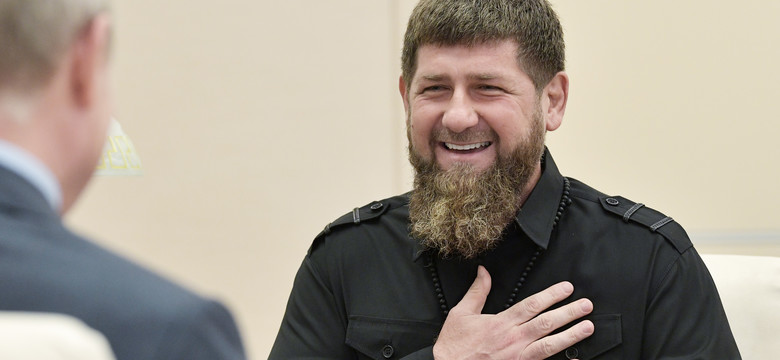 Ramzan Kadyrow - wierna "bestia" Putina - tymczasowo rezygnuje z przywództwa Czeczenii