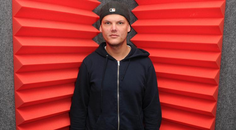 Gyászol a zenészvilág: Ezek a sztárok búcsúztak Avicii-től