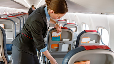 Stewardesa wskazała trzy rzeczy, których nie znosi w zachowaniu pasażerów