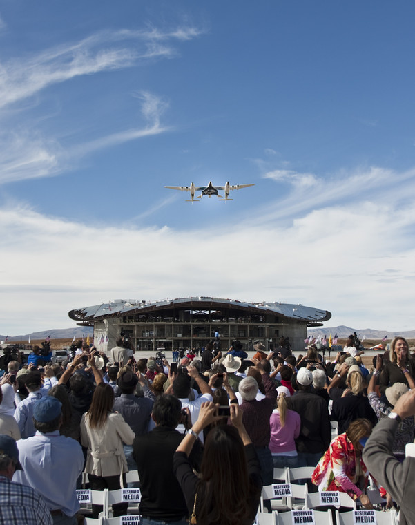 SpaceShipTwo (VSS Enterprise) - prezentacja prywatnego statku kosmicznego należącego do Virgin Galactic