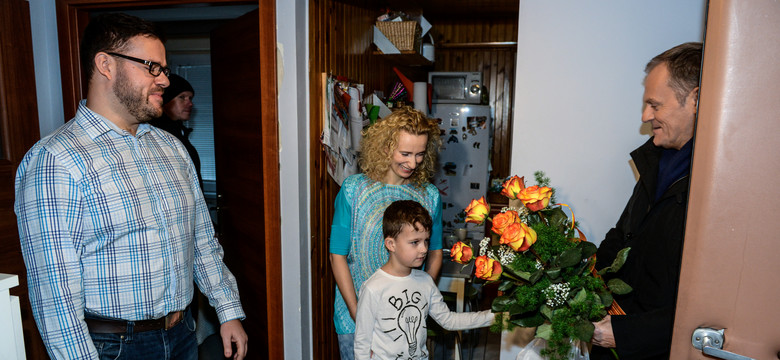 Krytyka po wizycie Donalda Tuska u rodziny w Płocku