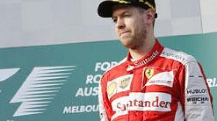 Örület! Rosberg komolyan meghívta Vettelt a Mercedes-boxba