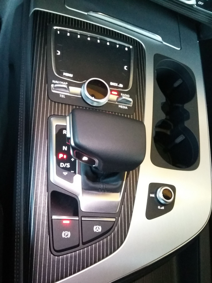 Audi Q7 e-tron quattro 3.0 TDI S tronic