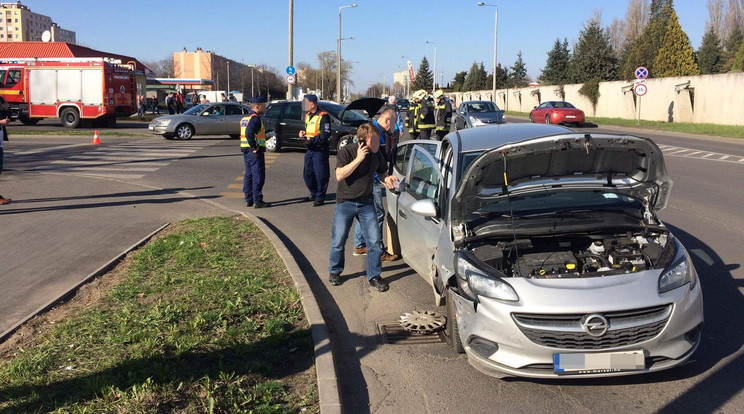 
Két autó karambolozott Nyíregyházán /Fotó: Blikk