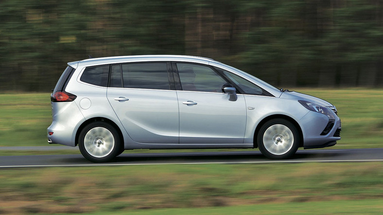 Opel Zafira 2.0 CDTI - wszechstronny ekspres rodzinny