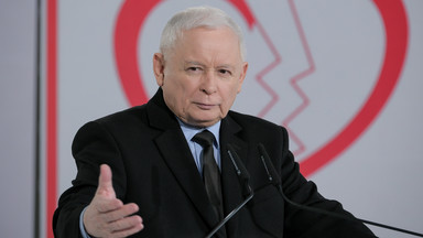 Jarosław Kaczyński stanie przed kolejną komisją śledczą. "Nie będzie pływał"