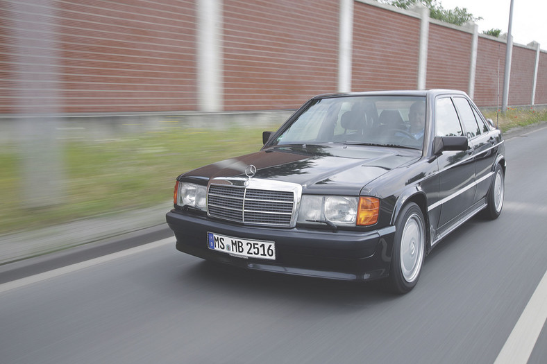 Mercedes 190 E 2.5-16 - Baby-Benz dojrzał dzięki 16V