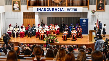 Represje na KUL za publiczną obronę dziekana? Uczelnia nabrała wody w usta