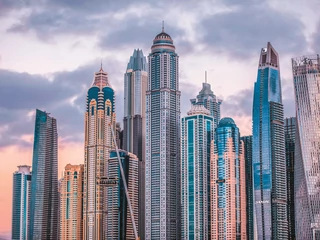 ZEA, Dubaj. To największe miasto Zjednoczonych Emiratów Arabskich od lat stara się udowadniać, że nigdzie na świecie nie realizuje się tak szalonych architektonicznie pomysłów