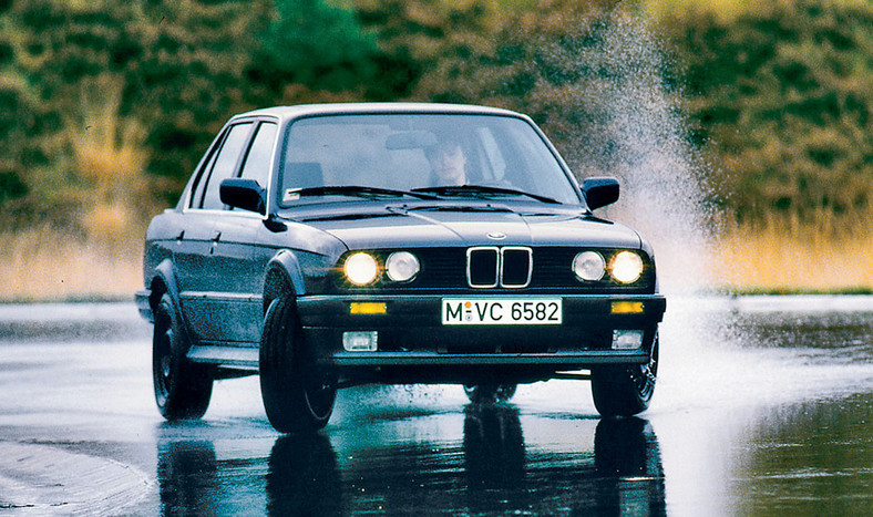 BMW 325iX
