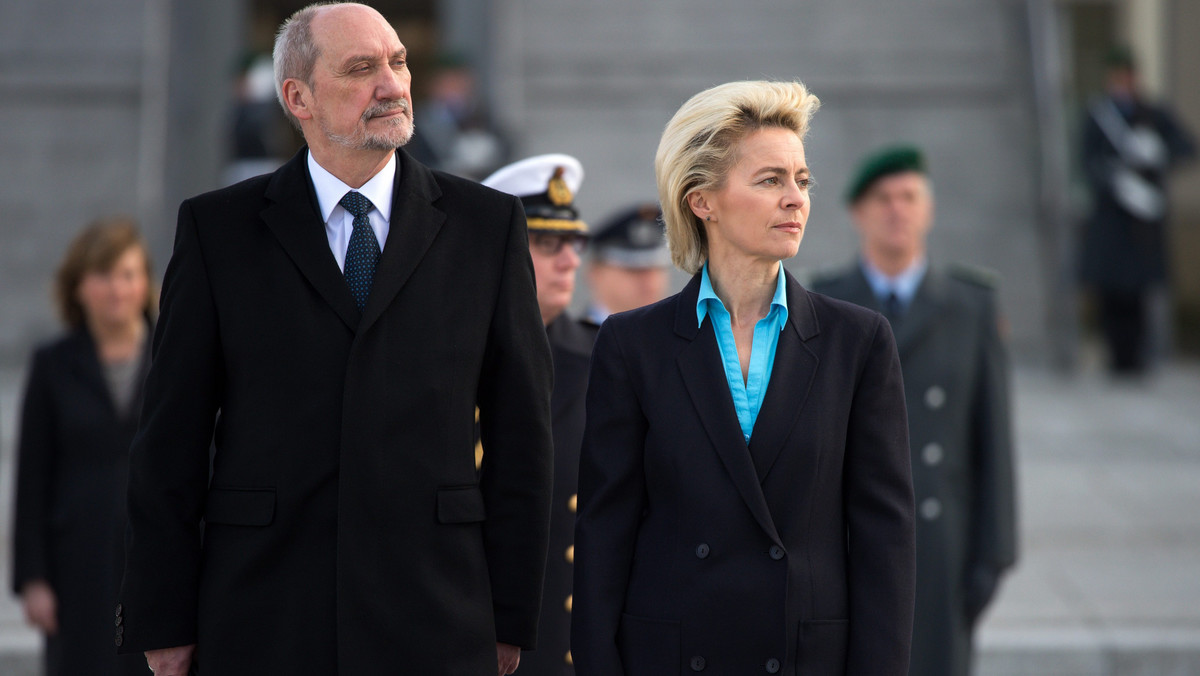 Minister obrony narodowej Antoni Macierewicz powiedział w czwartek po spotkaniu z szefową resortu obrony Niemiec Ursulą von der Leyen w Berlinie, że Polska i Niemcy zgadzają się co do tego, iż największym wyzwaniem dla pokoju jest agresywna polityka Rosji.