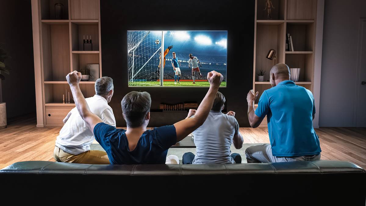 Nadchodzące miesiące obfitują w ważne wydarzenia sportowe i warto się na nie przygotować kupując odpowiedni telewizor do oglądania sportu.