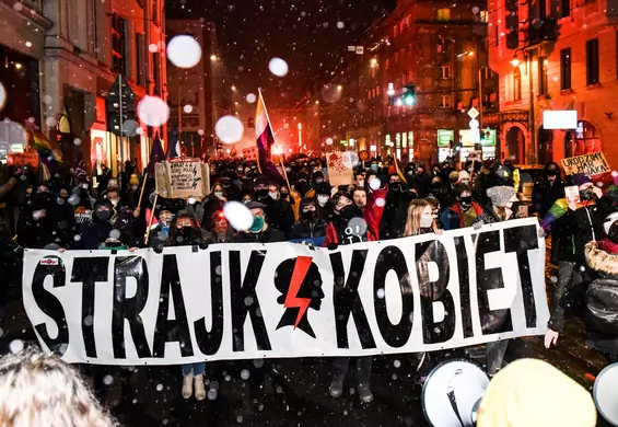 Prezes PiS zapytany o aborcję i protest "Julek". Tłumaczymy, o co chodzi