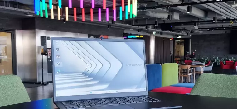 Asus Expertbook B1502CBA. Testujemy komputer, który trafi we wrześniu do uczniów [BIG STORY]