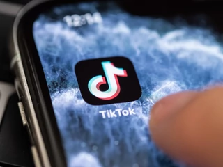 Aplikacja TikTok została pobrana już ponad 2 miliardy razy. Liczba aktywnych użytkowników miesięcznie szacowana jest na 800 milionów