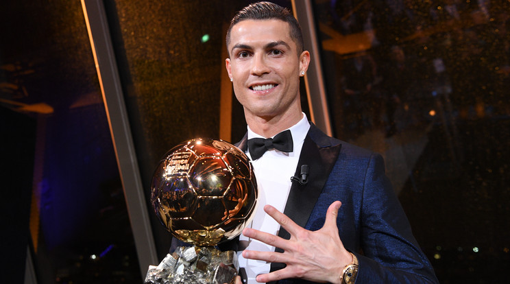 Cristiano Ronaldo ötödik Aranylabdáját nyerte /Fotó: AFP