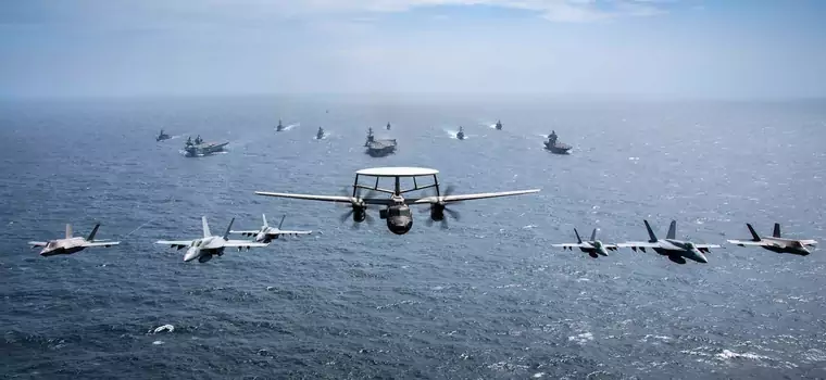 US Navy podsumowuje 2021 r. Militarna potęga na fenomenalnych zdjęciach