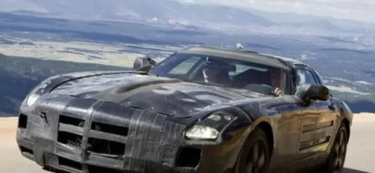 Czy Mercedes-Benz SLS AMG to Dodge Viper?