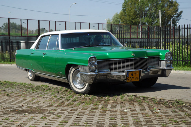 Cadillac Fleetwood Braugham: minimalizm nie istnieje