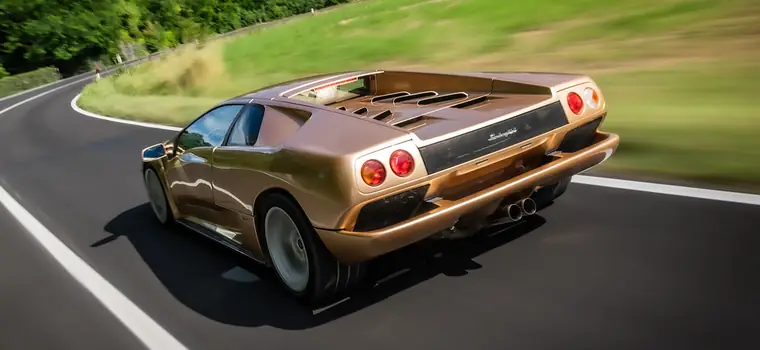 Lamborghini Diablo skończyło 30 lat. Kto jeździł tym superautem?