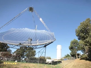 Kolektor słoneczny Big Dish skonstruowany przez naukowców z Australijskiego Uniwersytetu Narodowego (ANU)