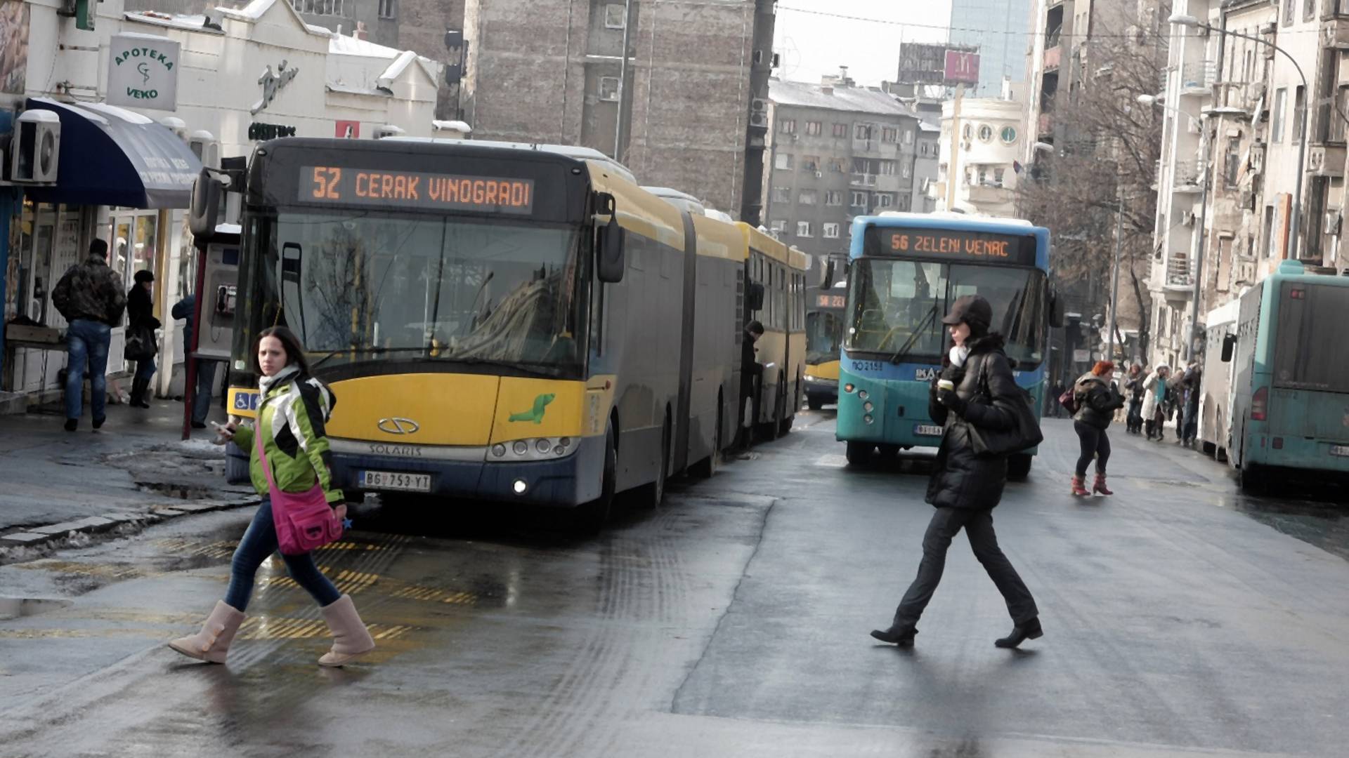 Lik koji je prišao devojci u punom GSP busu i ispao najveći šmeker je naš heroj dana