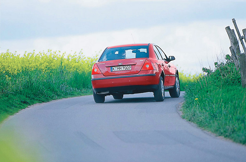 Liczmy nie tylko paliwo: Ford Mondeo II kontra Mazda 6, Opel Vectra C, Toyota Avensis II