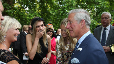 Książę Karol rozśmieszył znaną modelkę do łez