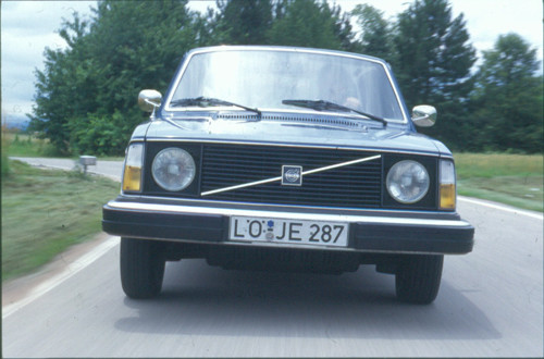 Volvo 240 - Kanciasta doskonałość?