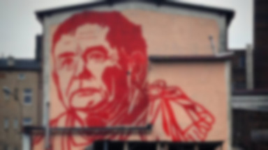 Prezes PiS niczym Cezar. Kolejny polityczny mural w Gdańsku