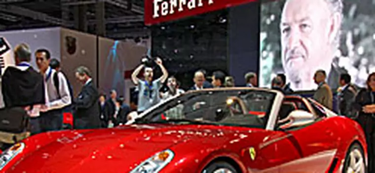 Ferrari daje darmową gwarancję i liczy na boom