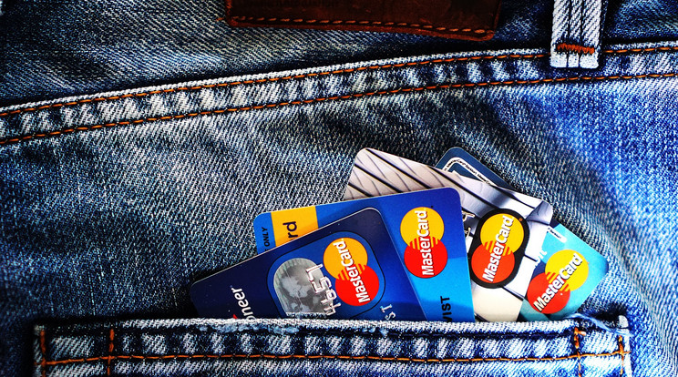 A tettes telefont, bankkártyát és készpénzt lopott / Fotó: Pixabay