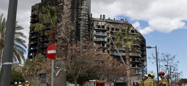 W ogromnym pożarze w Walencji zginęło 10 osób. Służby wiedzą, co było przyczyną tragedii