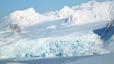 Od lodowca na Antarktydzie oderwała się góra lodowa wielkości Londynu